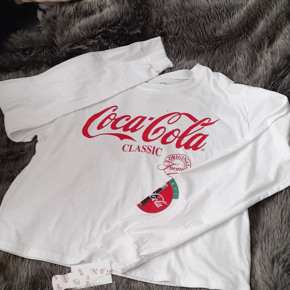 Juniors' Enjoy Coca-Cola Long Sleeve Cropped Tee